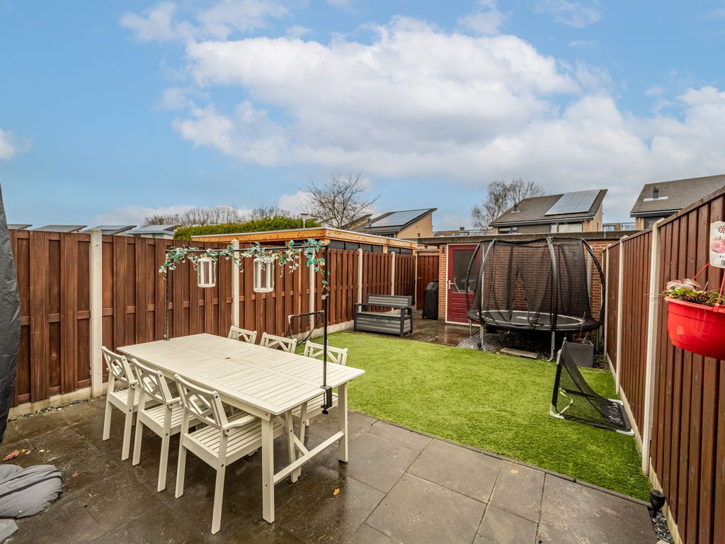 Forum 27, Poortugaal