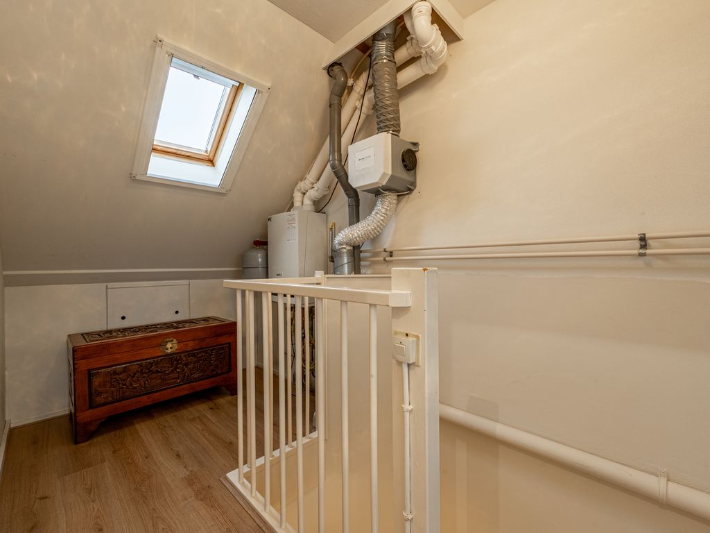 Forum 27, Poortugaal