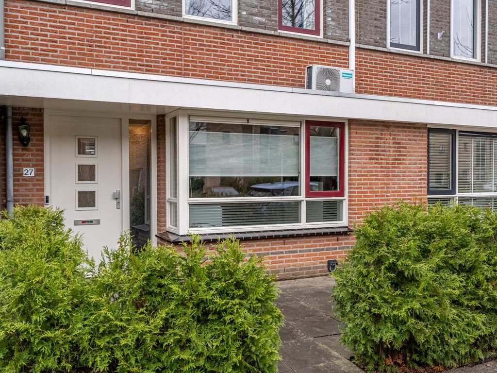 Forum 27, Poortugaal