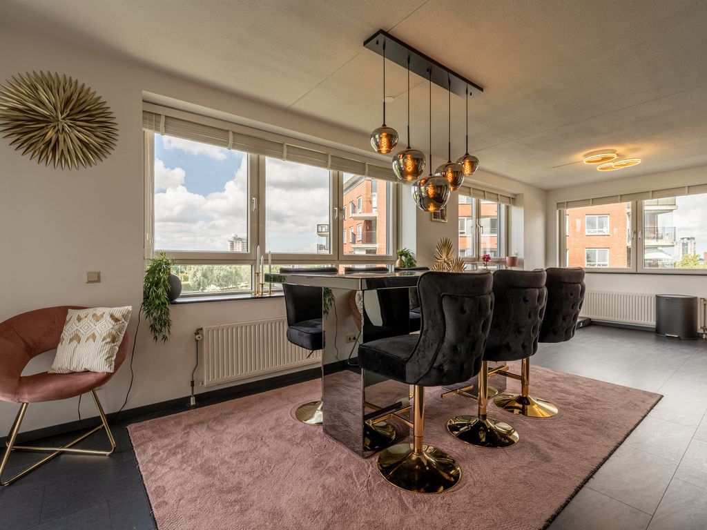 Thetfordstraat 172, Spijkenisse