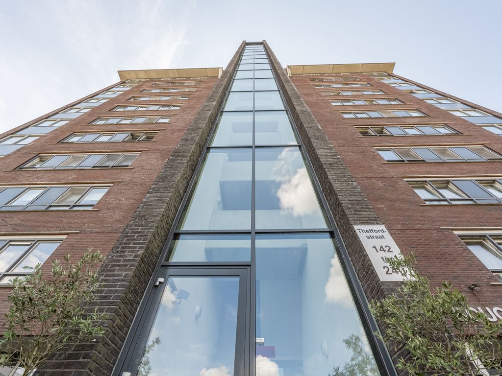 Thetfordstraat 172, Spijkenisse