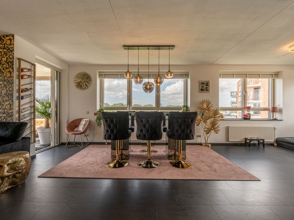 Thetfordstraat 172, Spijkenisse