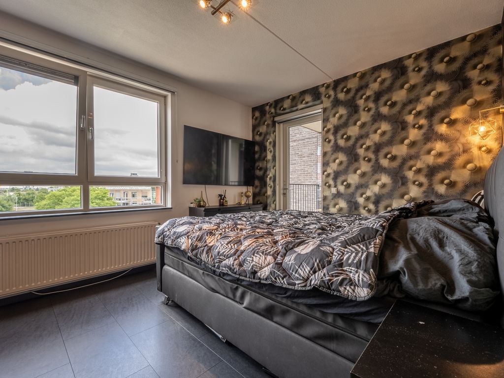 Thetfordstraat 172, Spijkenisse