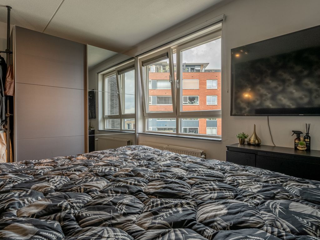 Thetfordstraat 172, Spijkenisse