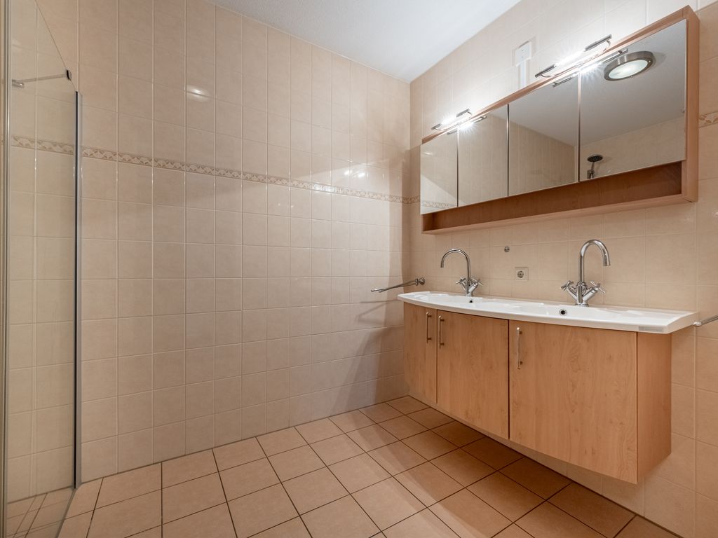 Thetfordstraat 172, Spijkenisse