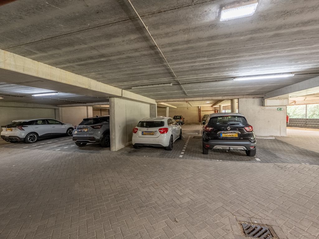 Thetfordstraat 172, Spijkenisse