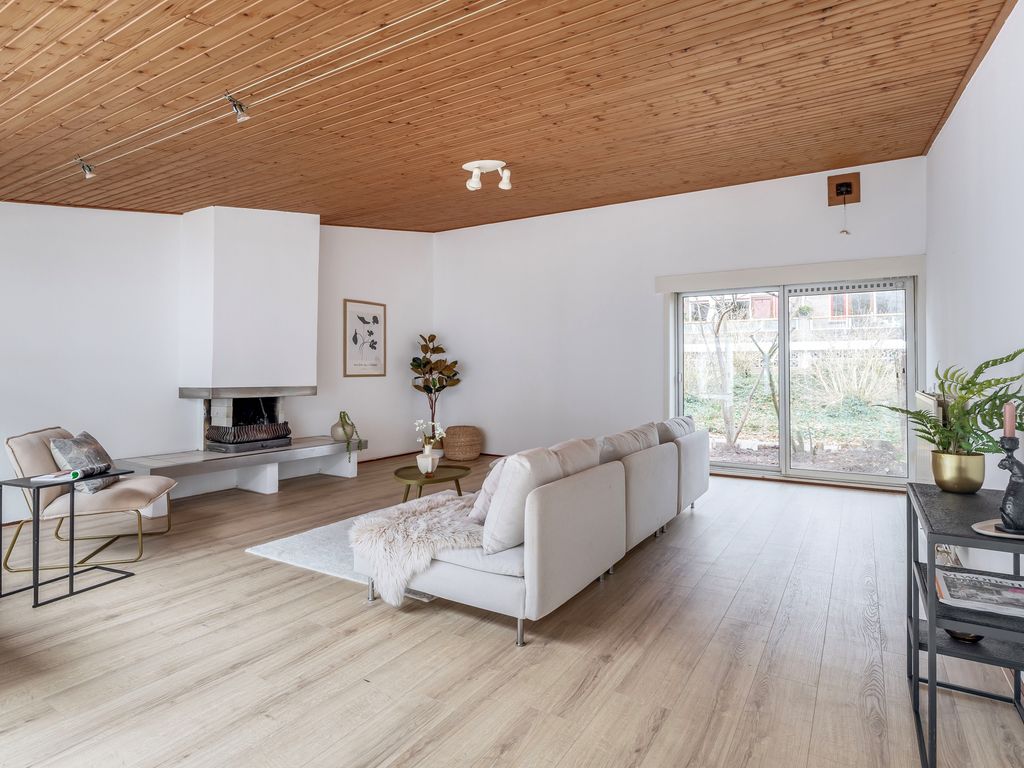 Luchtenburg 127, Dordrecht