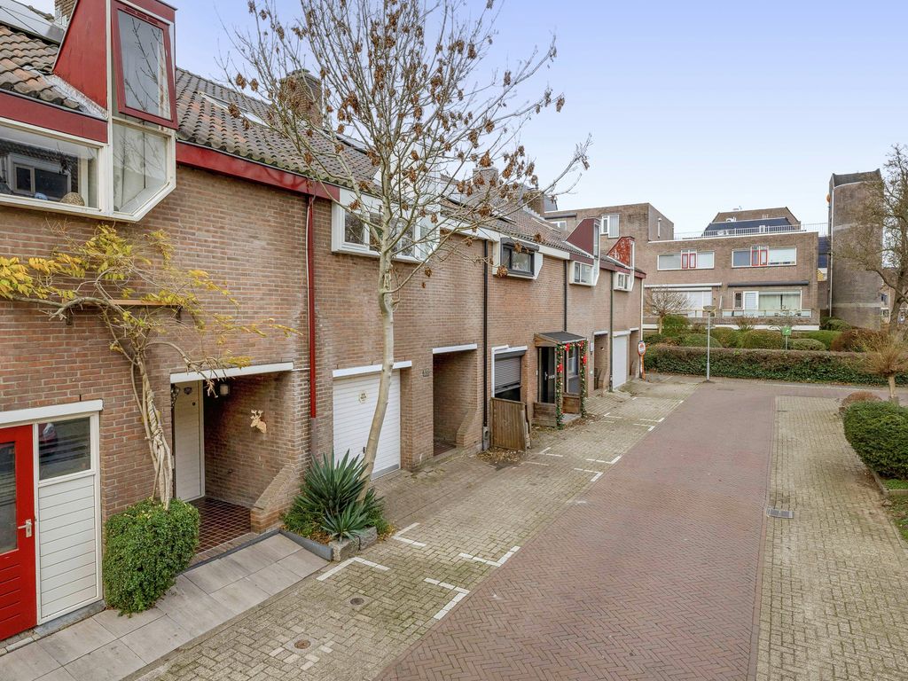 Luchtenburg 127, Dordrecht