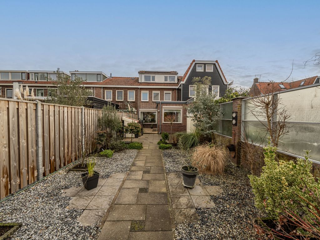 Talmaweg 84, Barendrecht