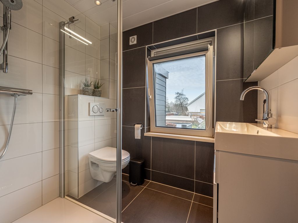 Talmaweg 84, Barendrecht