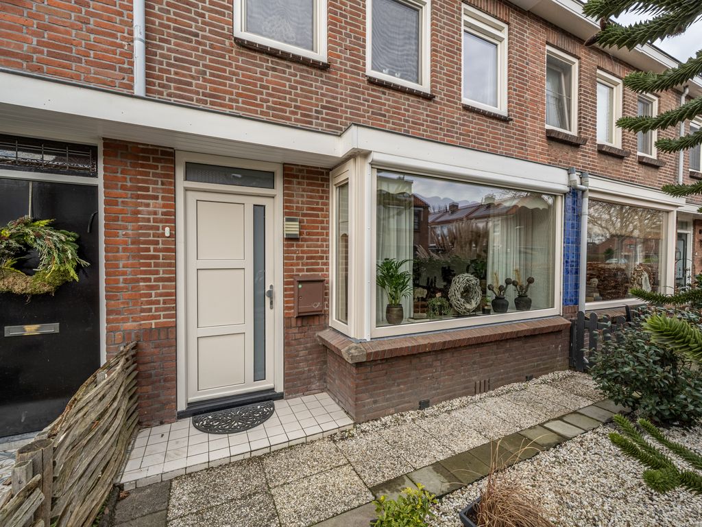 Talmaweg 84, Barendrecht