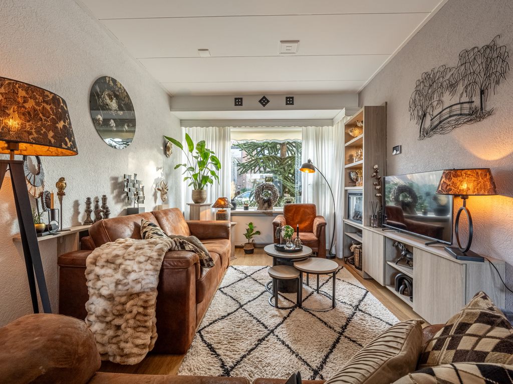 Talmaweg 84, Barendrecht