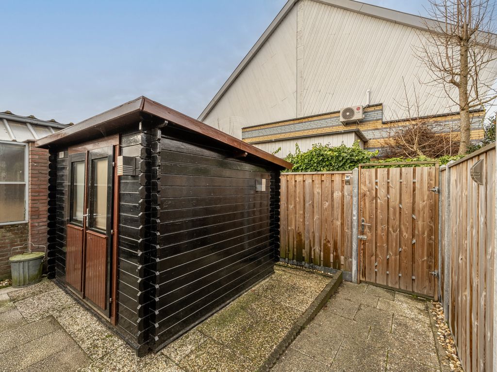 Talmaweg 84, Barendrecht