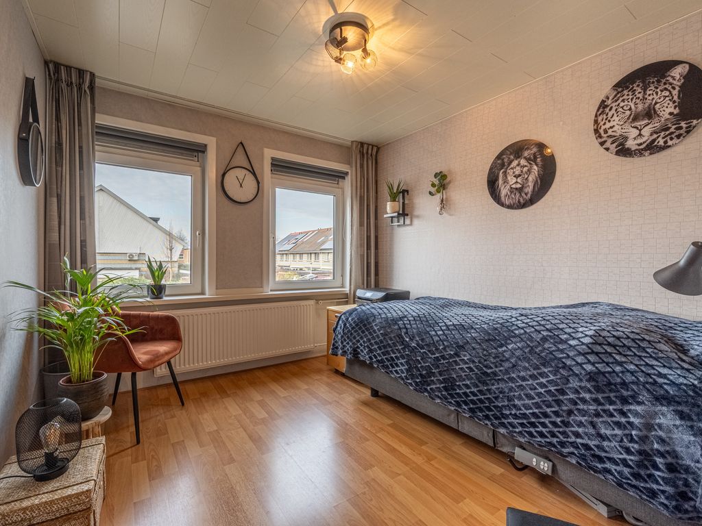 Talmaweg 84, Barendrecht