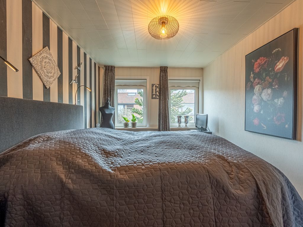 Talmaweg 84, Barendrecht