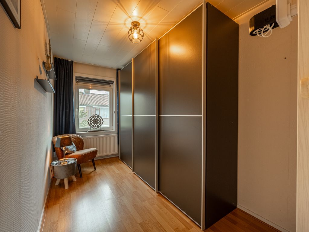 Talmaweg 84, Barendrecht