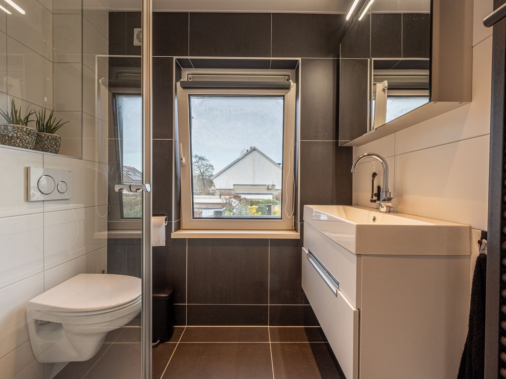 Talmaweg 84, Barendrecht