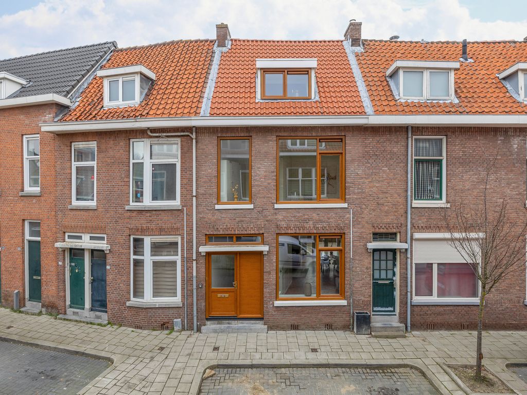 Filips van Bourgondiëstraat 6, Schiedam