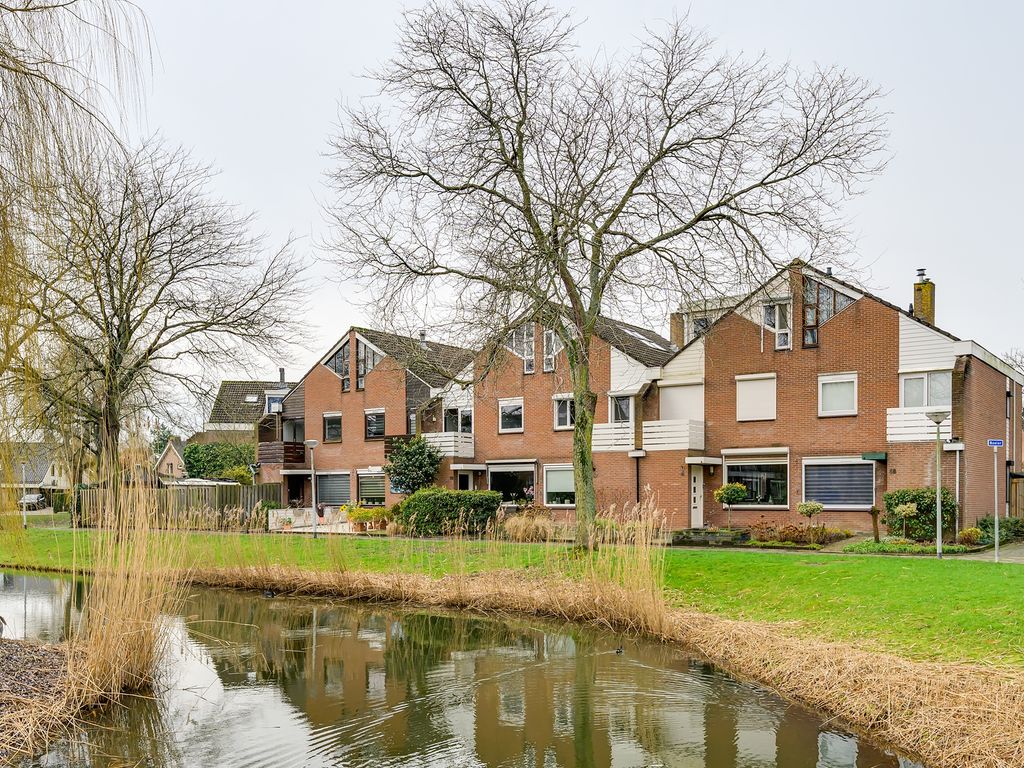 Boeier 68, Barendrecht