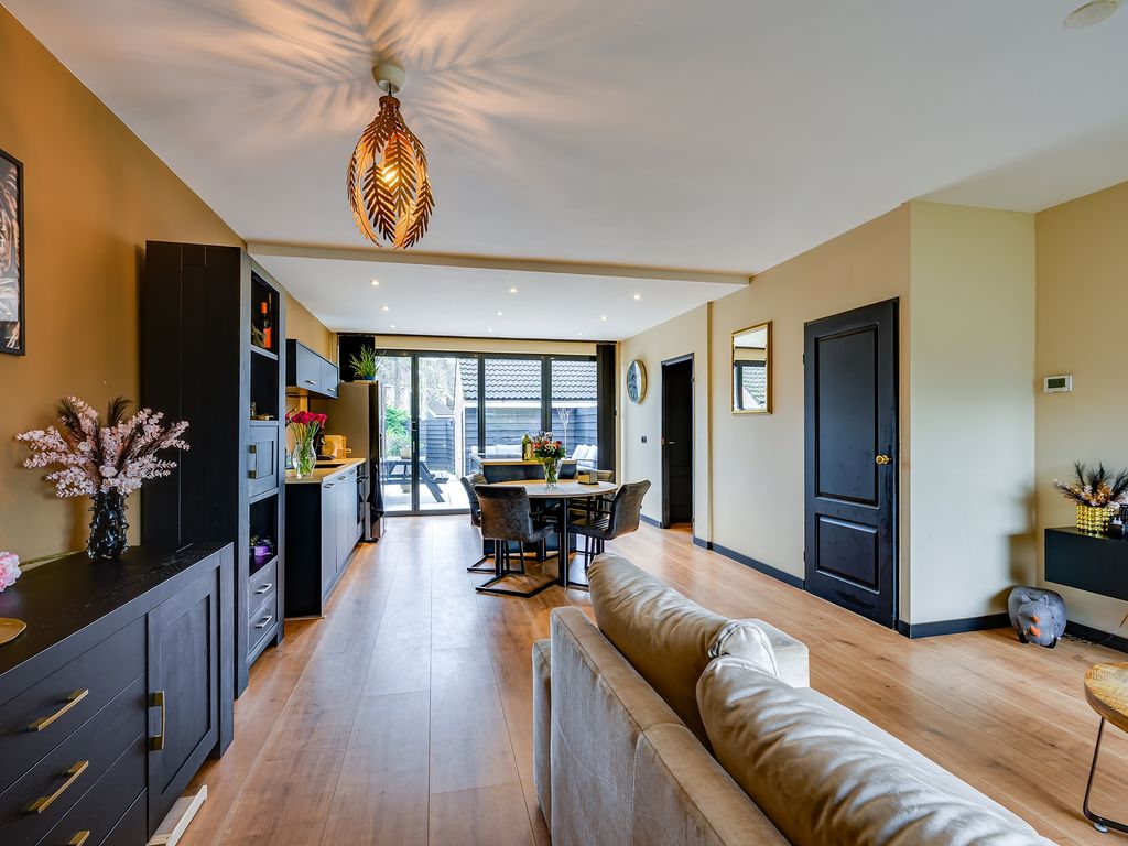 Boeier 68, Barendrecht