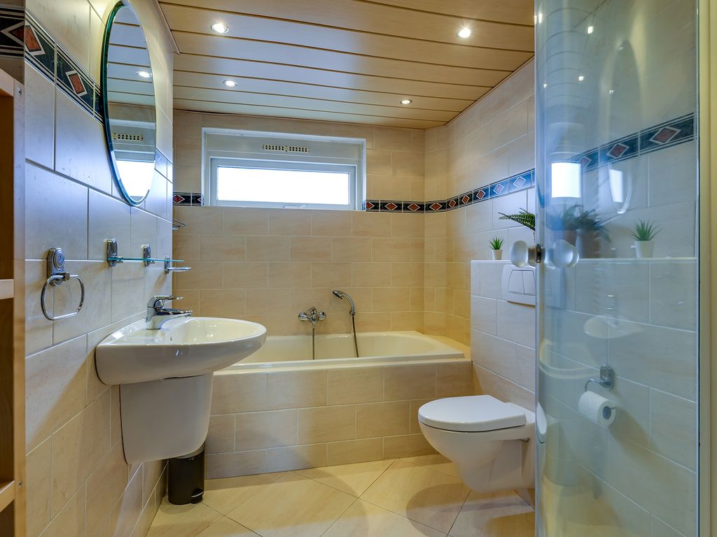 Boeier 68, Barendrecht