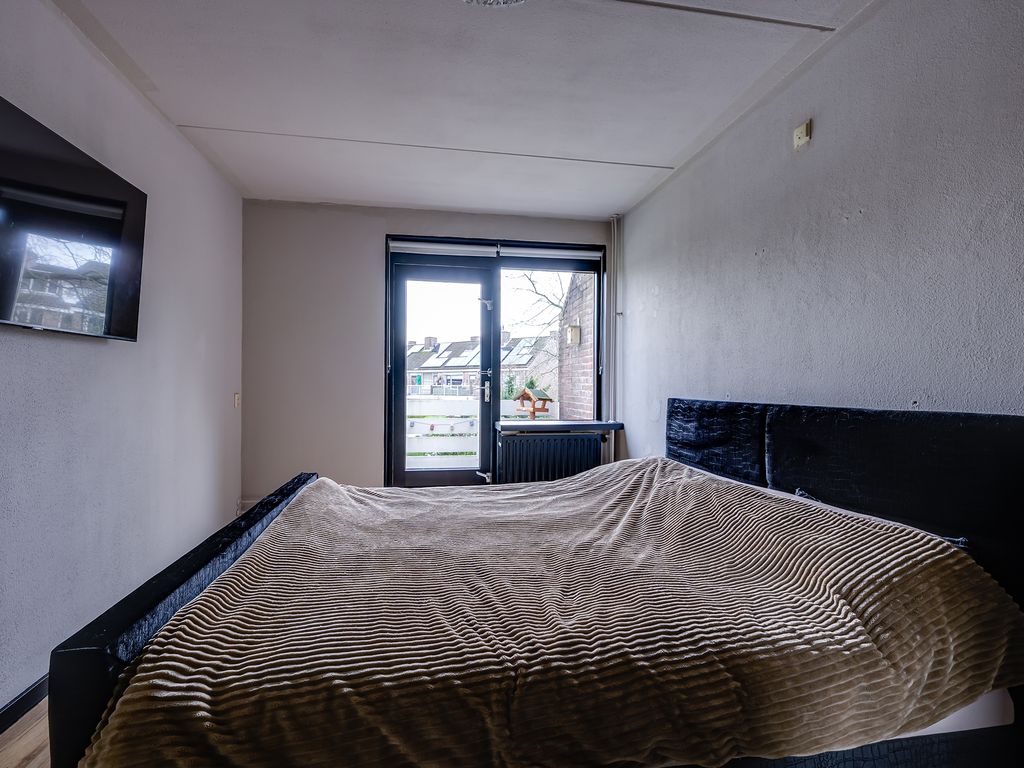 Boeier 68, Barendrecht