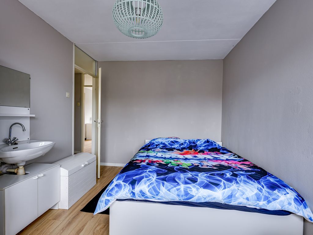 Boeier 68, Barendrecht