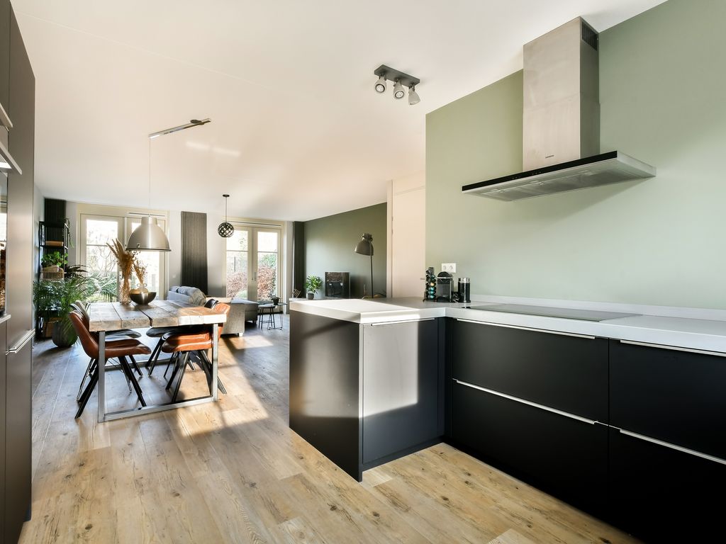 Jean-Paul Sartrestraat 7, Rotterdam