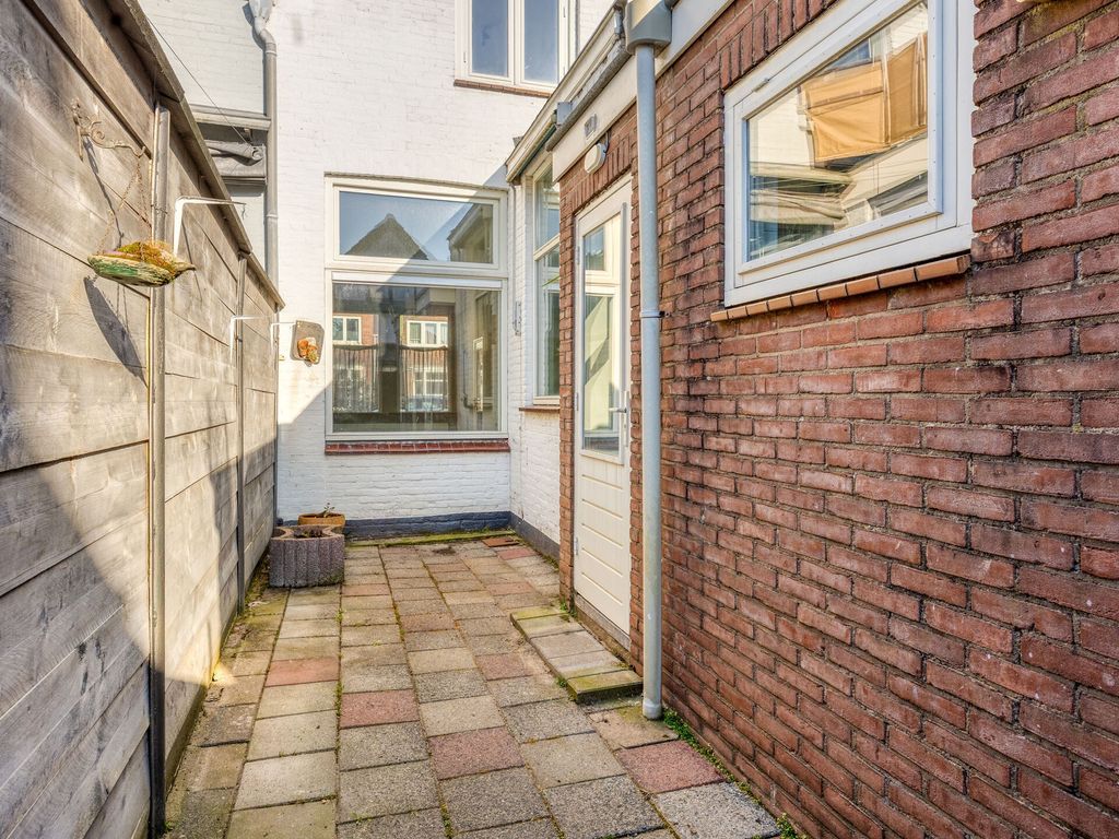 Hooftstraat 6, Dordrecht