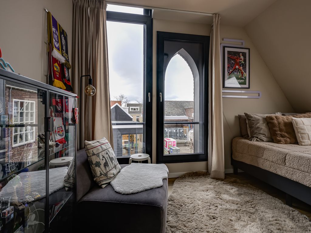 Waalslop 3, Poortugaal