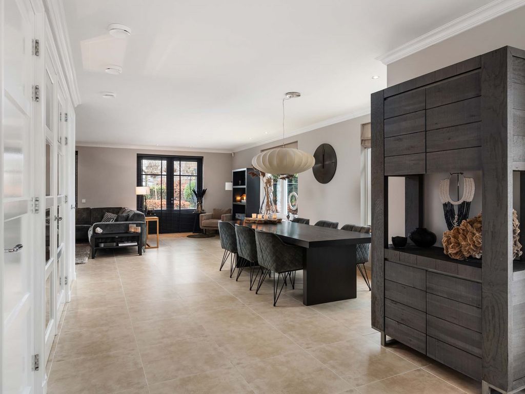 Vrijenburglaan 12, Barendrecht