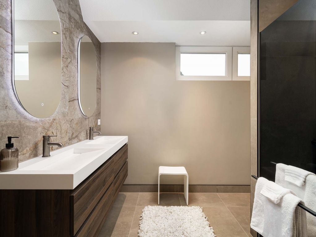 Vrijenburglaan 12, Barendrecht