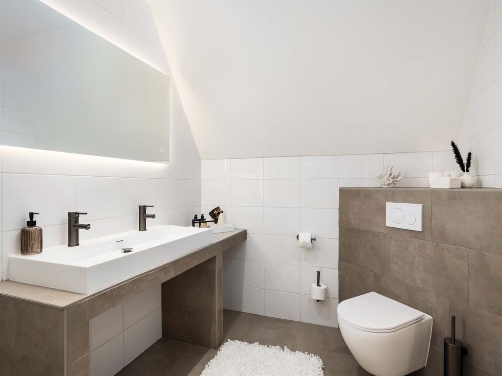 Vrijenburglaan 12, Barendrecht