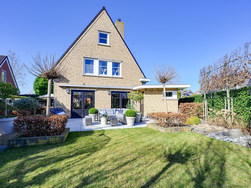 Vrijenburglaan 12, Barendrecht