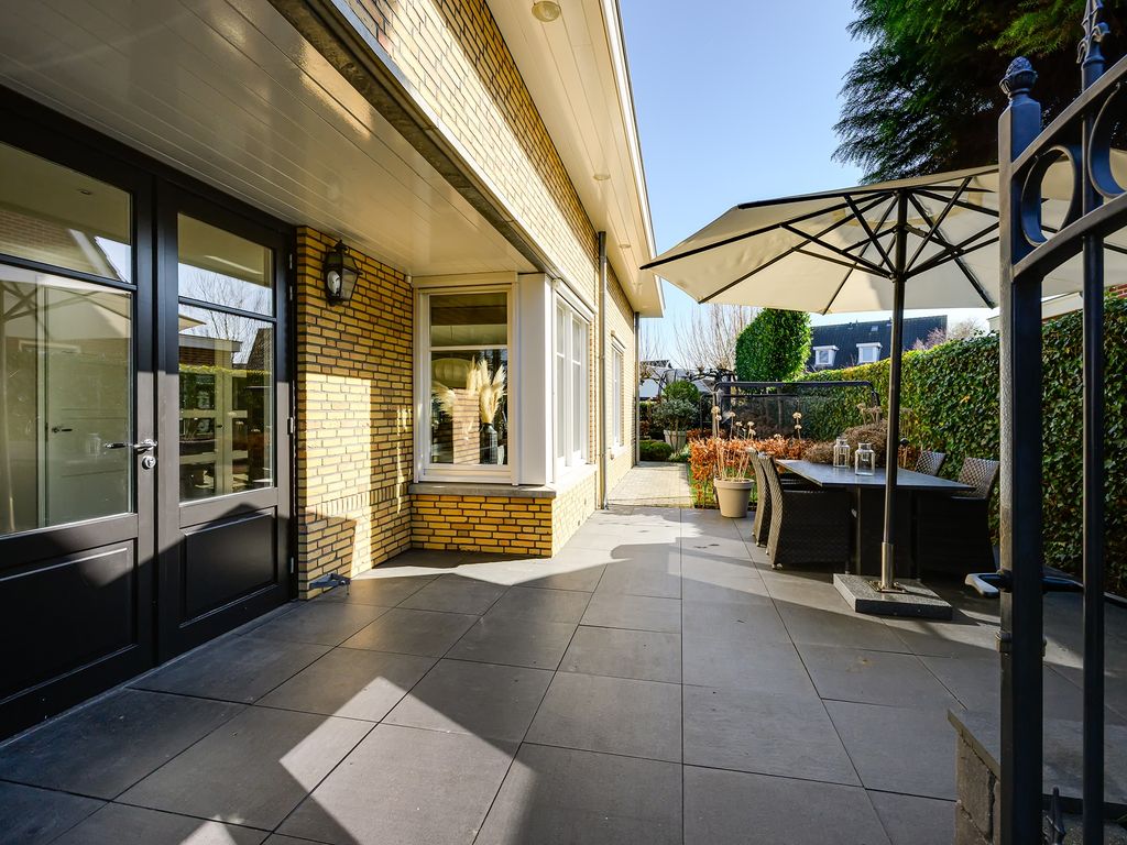 Vrijenburglaan 12, Barendrecht