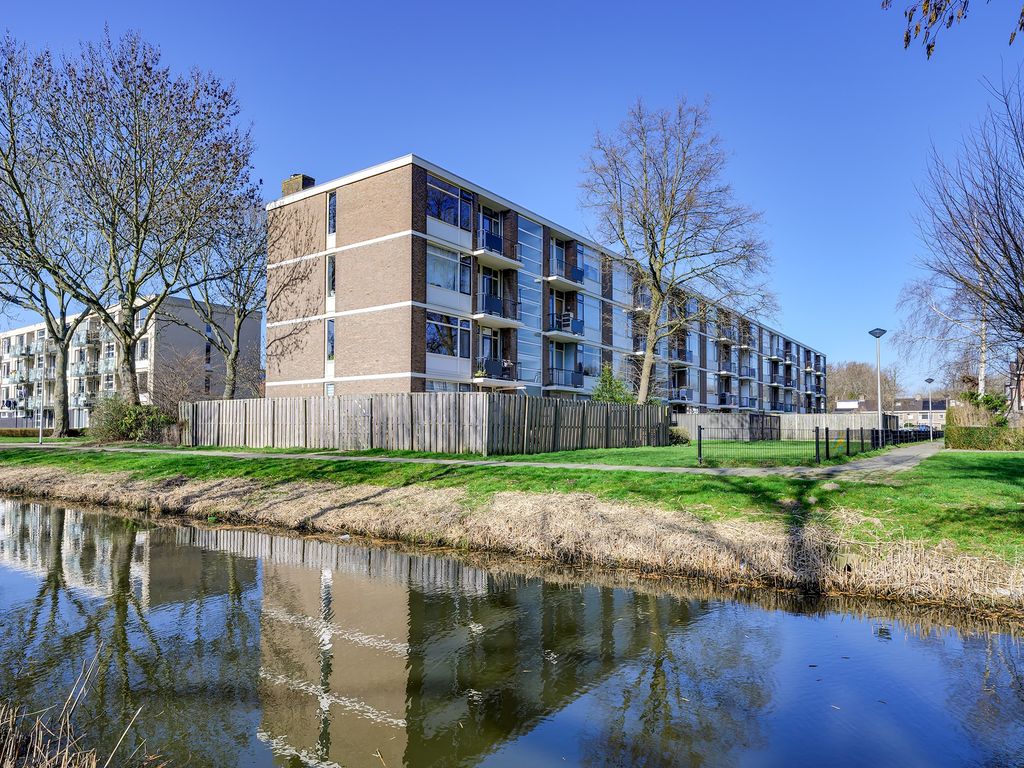 Orchideestraat 8B, Spijkenisse