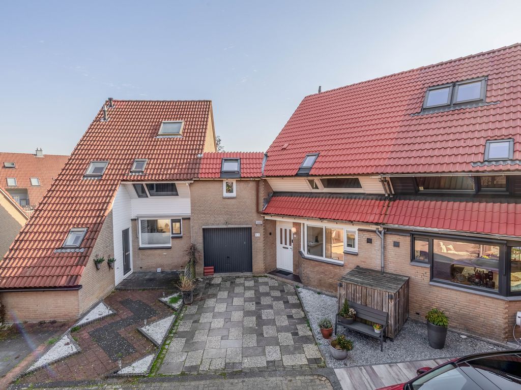 Patrijshoek 17, Spijkenisse