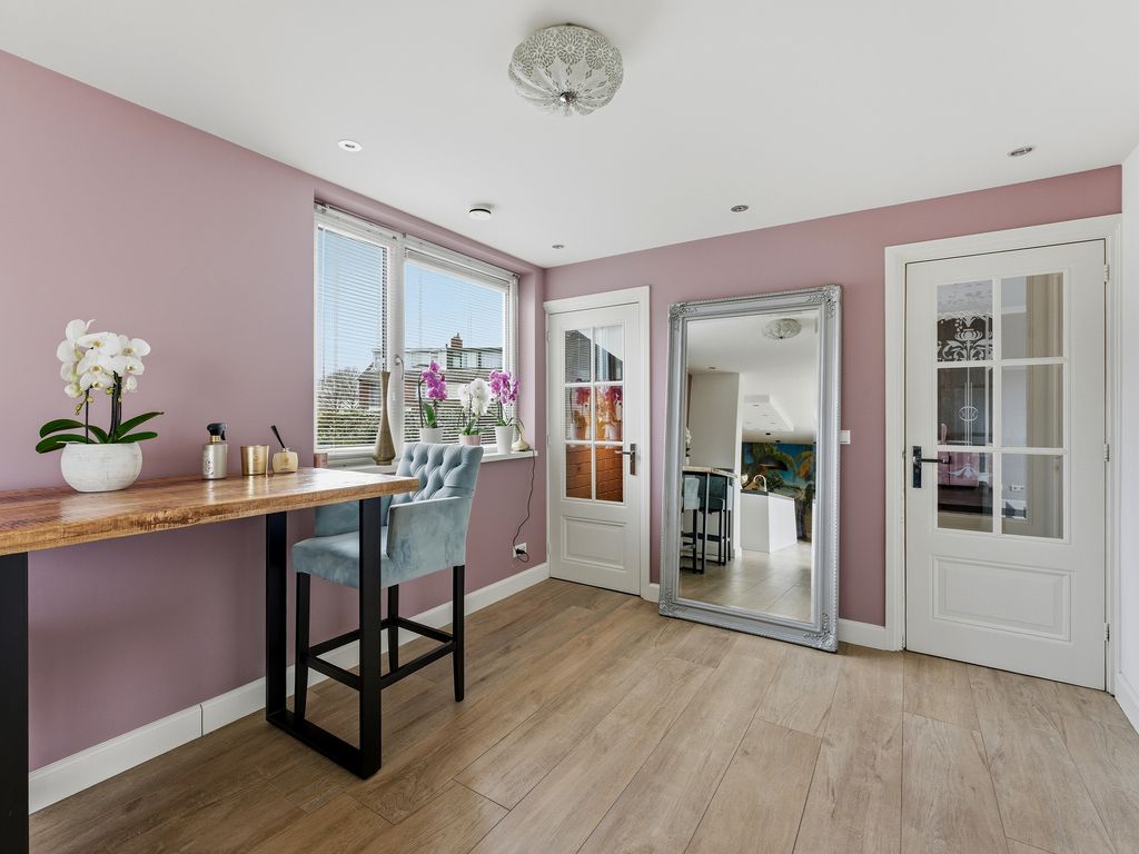 F. van der Poest Clementlaan 51, Poortugaal