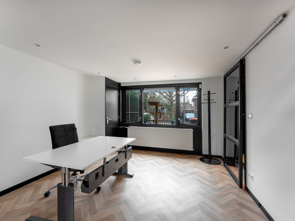 F. van der Poest Clementlaan 51, Poortugaal