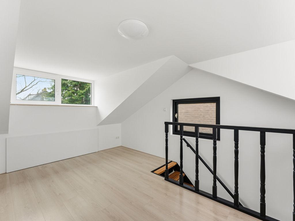 F. van der Poest Clementlaan 51, Poortugaal