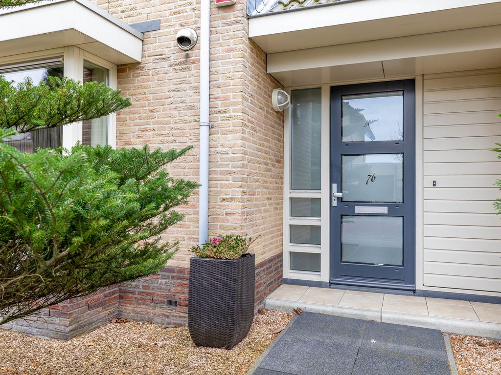 Vrijenburglaan 76, Barendrecht