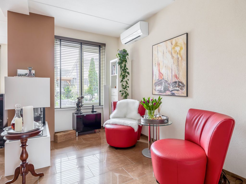 Vrijenburglaan 76, Barendrecht