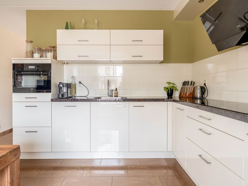 Vrijenburglaan 76, Barendrecht