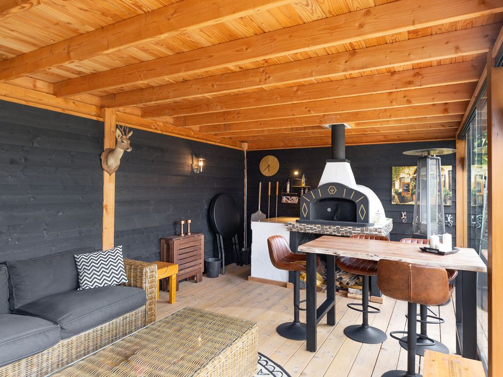 Vrijenburglaan 76, Barendrecht