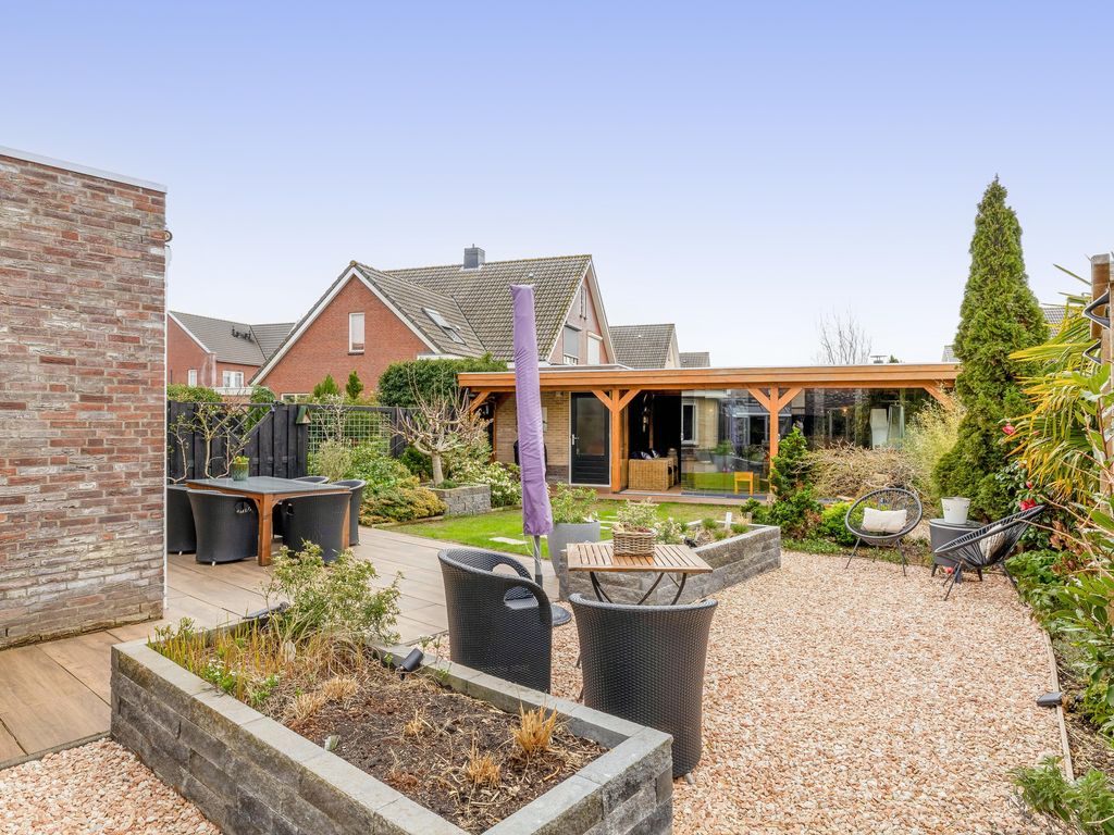 Vrijenburglaan 76, Barendrecht