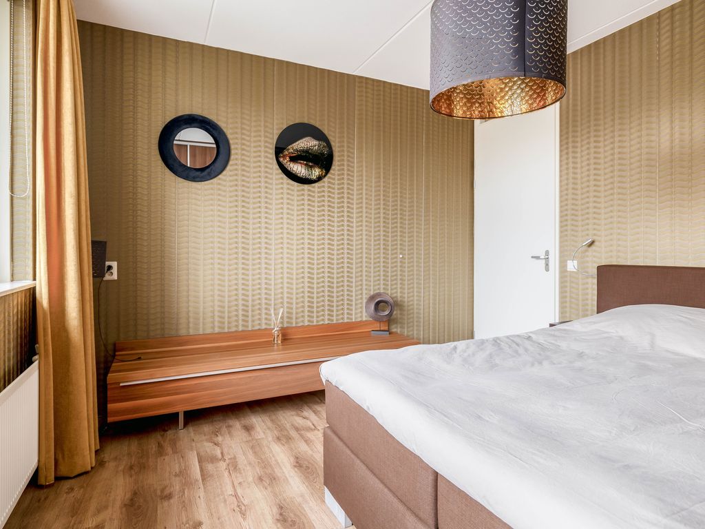 Vrijenburglaan 76, Barendrecht