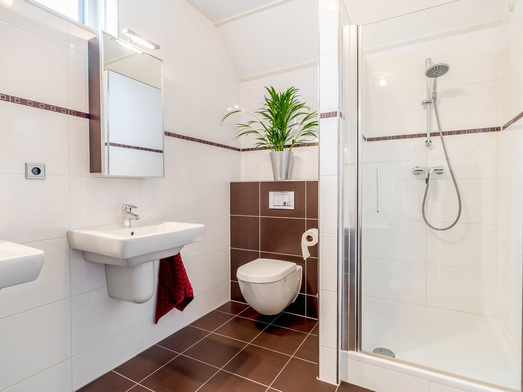 Vrijenburglaan 76, Barendrecht