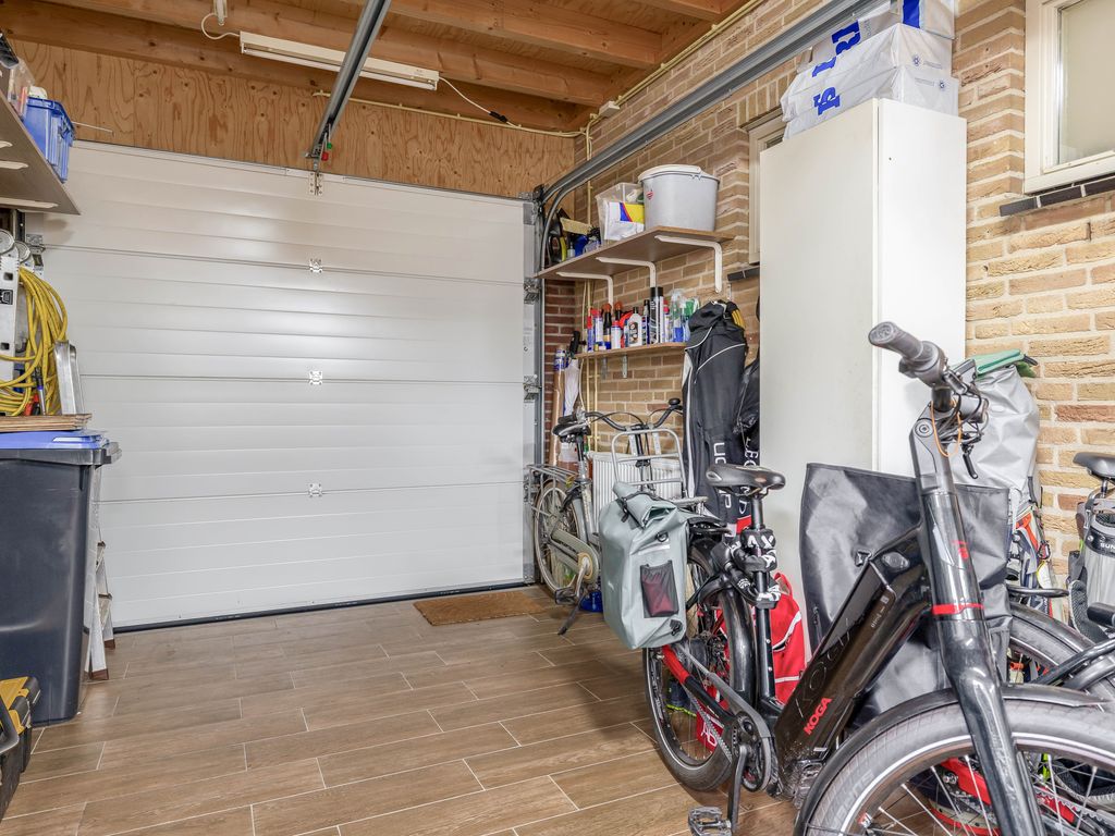 Vrijenburglaan 76, Barendrecht