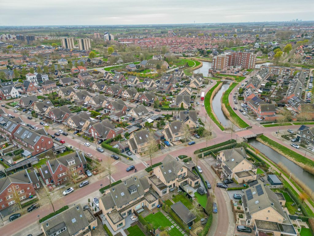 Vrijenburglaan 76, Barendrecht
