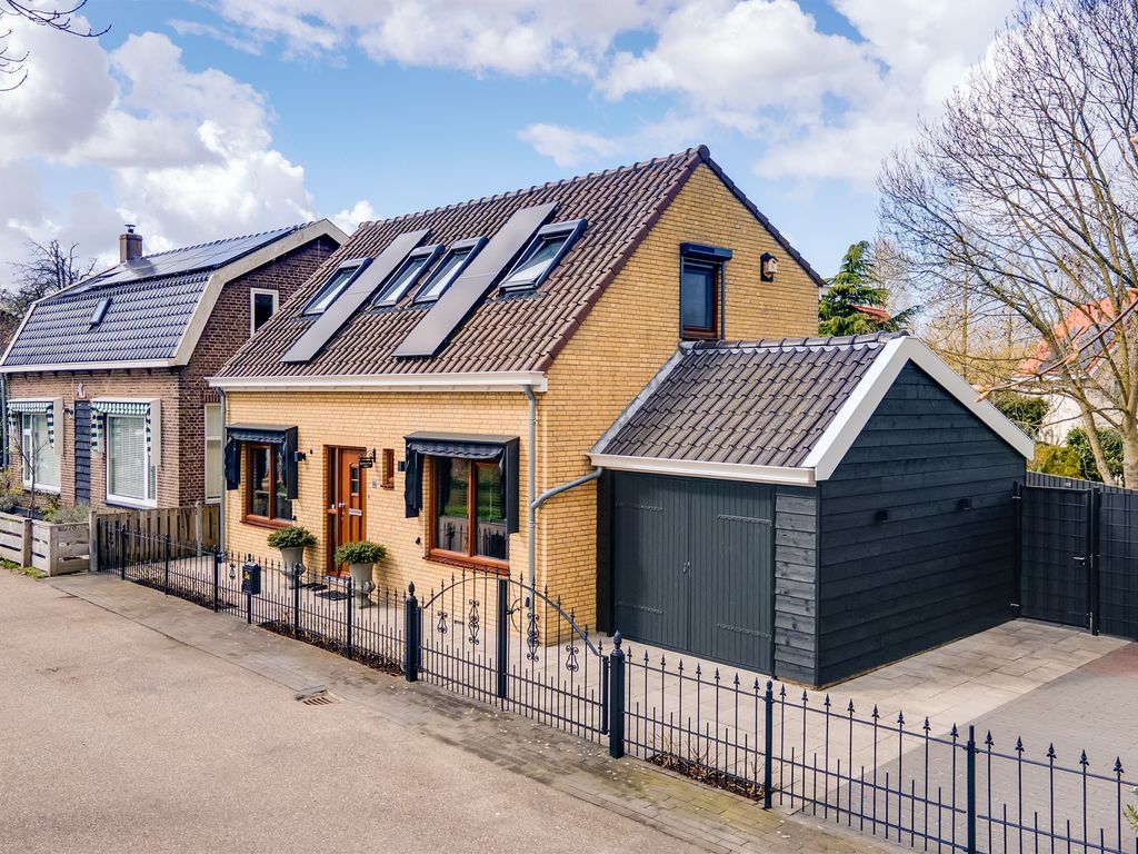 Slotvalkensteinsedijk 3A, Poortugaal